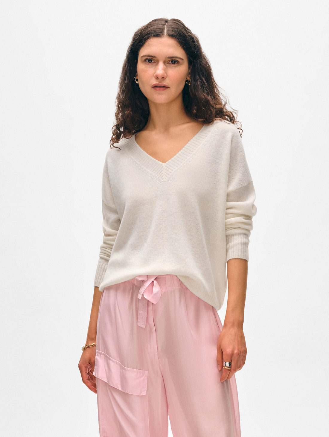 Cashmere Featherweight V Neck